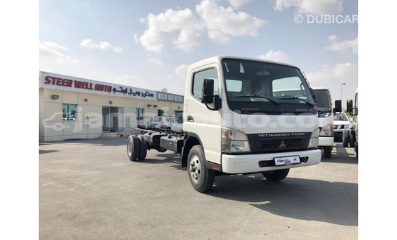 Buy Import Mitsubishi L400 White Truck in Import - Dubai in Clarendon Buy Import Mitsubishi L400 White Truck in Import - Dubai in Clarendon