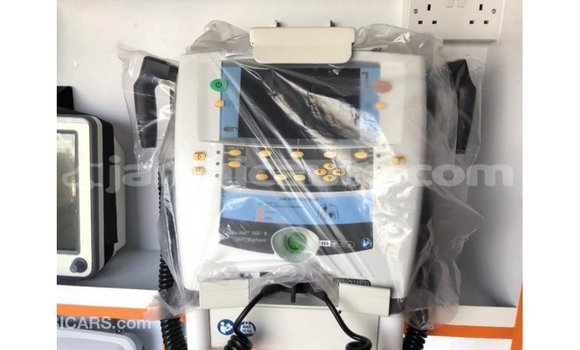 Buy Import Toyota Hiace White Car in Import - Dubai in Clarendon Buy Import Toyota Hiace White Car in Import - Dubai in Clarendon