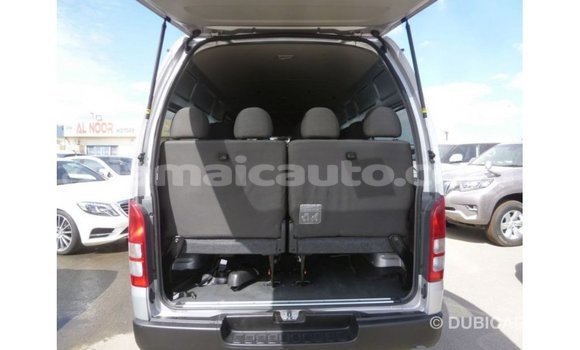 Buy Import Toyota Hiace Other Car in Import - Dubai in Clarendon Buy Import Toyota Hiace Other Car in Import - Dubai in Clarendon