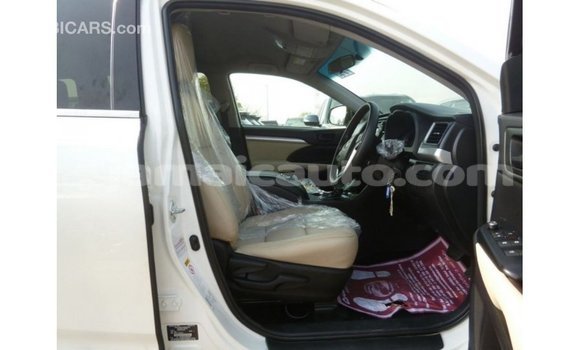 Buy Import Toyota Kluger White Car in Import - Dubai in Clarendon Buy Import Toyota Kluger White Car in Import - Dubai in Clarendon