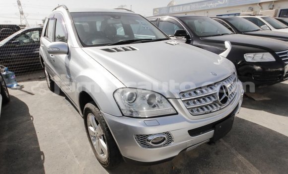 Buy Import Mercedes-Benz 190 (W201) Other Car in Import - Dubai in Clarendon Buy Import Mercedes-Benz 190 (W201) Other Car in Import - Dubai in Clarendon