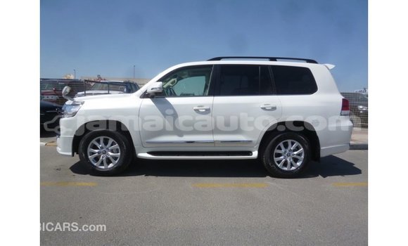 Buy Import Toyota Land Cruiser White Car in Import - Dubai in Clarendon Buy Import Toyota Land Cruiser White Car in Import - Dubai in Clarendon