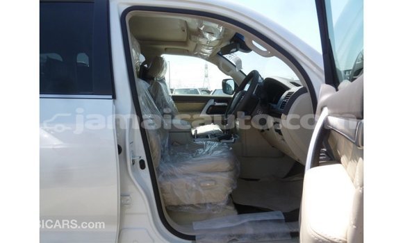 Buy Import Toyota Land Cruiser White Car in Import - Dubai in Clarendon Buy Import Toyota Land Cruiser White Car in Import - Dubai in Clarendon