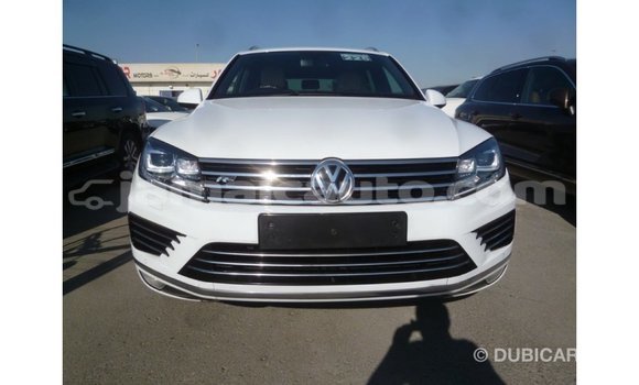 Buy Import Volkswagen Touareg White Car in Import - Dubai in Clarendon Buy Import Volkswagen Touareg White Car in Import - Dubai in Clarendon