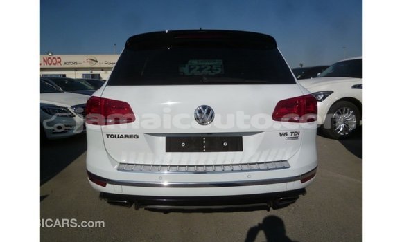Buy Import Volkswagen Touareg White Car in Import - Dubai in Clarendon Buy Import Volkswagen Touareg White Car in Import - Dubai in Clarendon