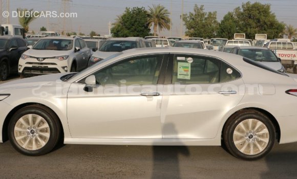 Buy Import Toyota Camry White Car in Import - Dubai in Clarendon Buy Import Toyota Camry White Car in Import - Dubai in Clarendon