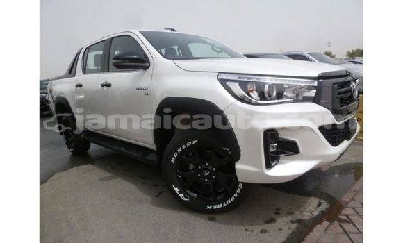 Buy Import Toyota Hilux White Car in Import - Dubai in Clarendon Buy Import Toyota Hilux White Car in Import - Dubai in Clarendon