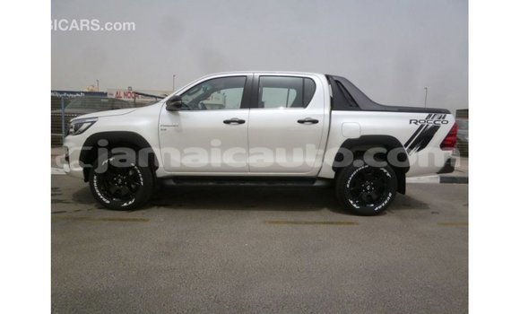 Buy Import Toyota Hilux White Car in Import - Dubai in Clarendon Buy Import Toyota Hilux White Car in Import - Dubai in Clarendon