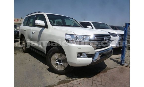 Buy Import Toyota Land Cruiser White Car in Import - Dubai in Clarendon Buy Import Toyota Land Cruiser White Car in Import - Dubai in Clarendon