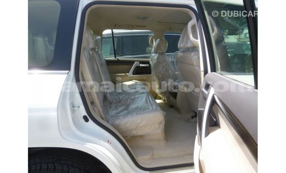 Buy Import Toyota Land Cruiser White Car in Import - Dubai in Clarendon Buy Import Toyota Land Cruiser White Car in Import - Dubai in Clarendon