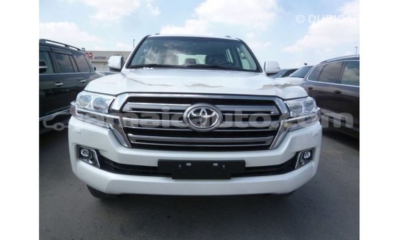Buy Import Toyota Land Cruiser White Car in Import - Dubai in Clarendon Buy Import Toyota Land Cruiser White Car in Import - Dubai in Clarendon