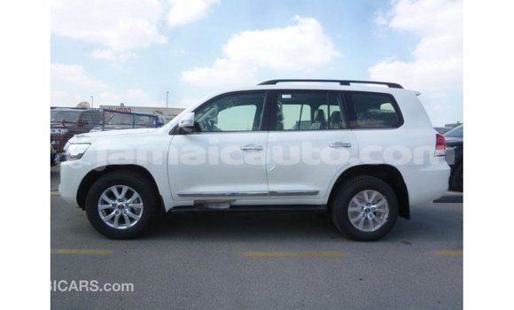 Buy Import Toyota Land Cruiser White Car in Import - Dubai in Clarendon Buy Import Toyota Land Cruiser White Car in Import - Dubai in Clarendon