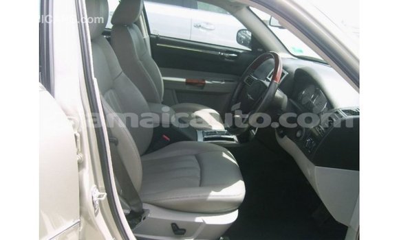 Buy Import Chrysler 300 Beige Car in Import - Dubai in Clarendon Buy Import Chrysler 300 Beige Car in Import - Dubai in Clarendon