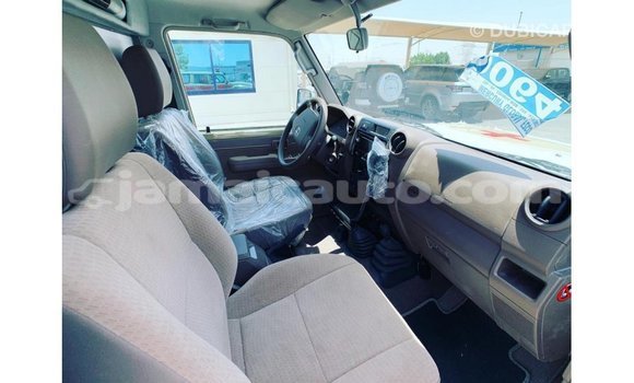 Buy Import Toyota Land Cruiser Beige Car in Import - Dubai in Clarendon Buy Import Toyota Land Cruiser Beige Car in Import - Dubai in Clarendon