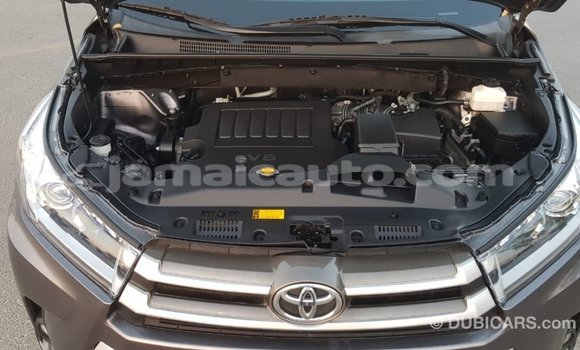 Acheter Import Voiture Toyota Highlander Autre à Import - Dubai, Clarendon Acheter Import Voiture Toyota Highlander Autre à Import - Dubai, Clarendon