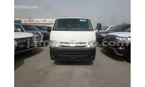 Buy Import Toyota Hiace White Car in Import - Dubai in Clarendon Buy Import Toyota Hiace White Car in Import - Dubai in Clarendon