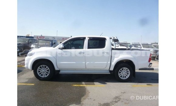 Buy Import Toyota Hilux White Car in Import - Dubai in Clarendon Buy Import Toyota Hilux White Car in Import - Dubai in Clarendon