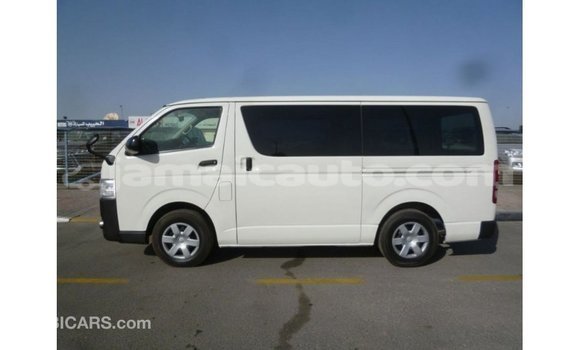 Buy Import Toyota Hiace White Car in Import - Dubai in Clarendon Buy Import Toyota Hiace White Car in Import - Dubai in Clarendon