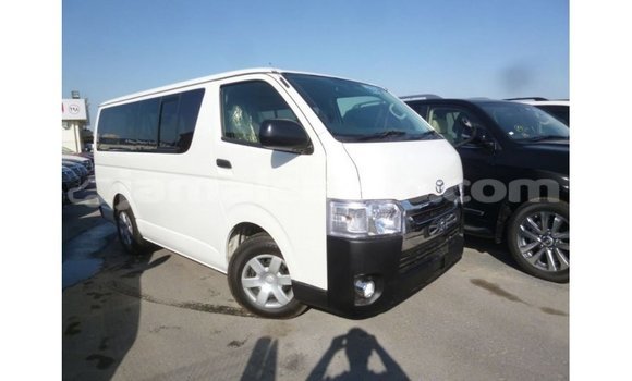 Buy Import Toyota Hiace White Car in Import - Dubai in Clarendon Buy Import Toyota Hiace White Car in Import - Dubai in Clarendon