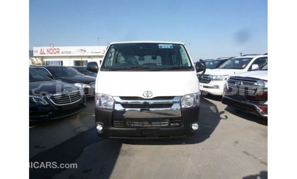 Buy Import Toyota Hiace White Car in Import - Dubai in Clarendon Buy Import Toyota Hiace White Car in Import - Dubai in Clarendon