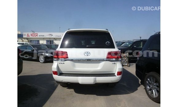 Buy Import Toyota Land Cruiser White Car in Import - Dubai in Clarendon Buy Import Toyota Land Cruiser White Car in Import - Dubai in Clarendon