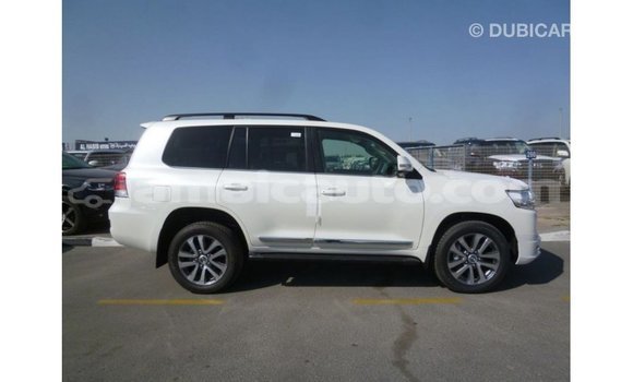 Buy Import Toyota Land Cruiser White Car in Import - Dubai in Clarendon Buy Import Toyota Land Cruiser White Car in Import - Dubai in Clarendon