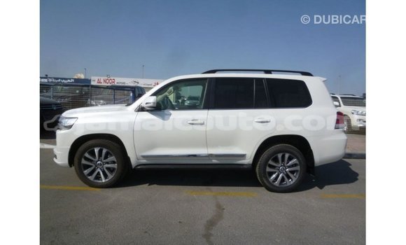 Buy Import Toyota Land Cruiser White Car in Import - Dubai in Clarendon Buy Import Toyota Land Cruiser White Car in Import - Dubai in Clarendon