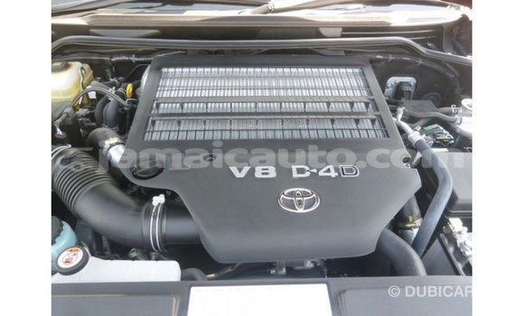 Buy Import Toyota Land Cruiser Red Car in Import - Dubai in Clarendon Buy Import Toyota Land Cruiser Red Car in Import - Dubai in Clarendon