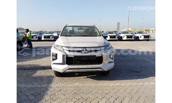 Buy Import Mitsubishi L200 White Car in Import - Dubai in Clarendon Buy Import Mitsubishi L200 White Car in Import - Dubai in Clarendon