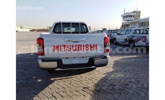 Buy Import Mitsubishi L200 White Car in Import - Dubai in Clarendon Buy Import Mitsubishi L200 White Car in Import - Dubai in Clarendon