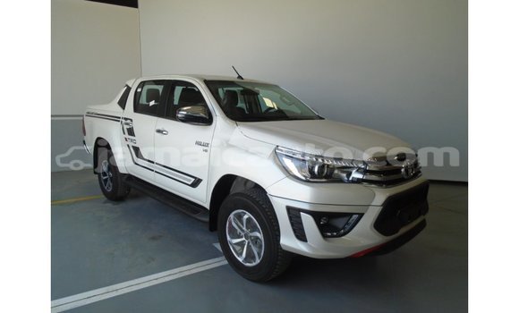 Buy Import Toyota Hilux White Car in Import - Dubai in Clarendon Buy Import Toyota Hilux White Car in Import - Dubai in Clarendon
