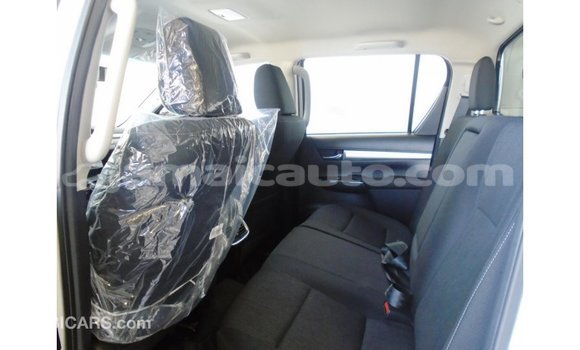 Buy Import Toyota Hilux White Car in Import - Dubai in Clarendon Buy Import Toyota Hilux White Car in Import - Dubai in Clarendon