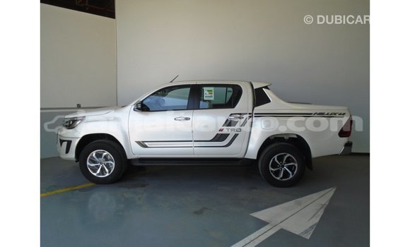 Buy Import Toyota Hilux White Car in Import - Dubai in Clarendon Buy Import Toyota Hilux White Car in Import - Dubai in Clarendon