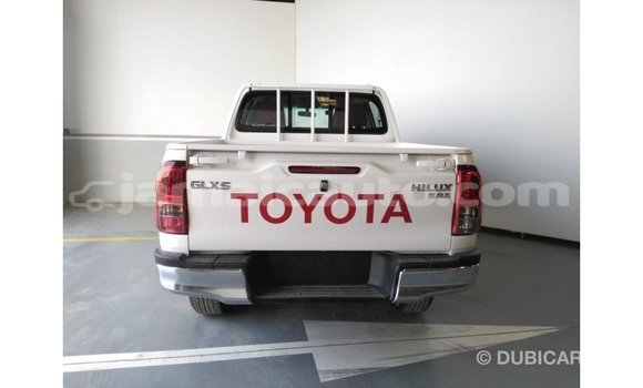 Buy Import Toyota Hilux White Car in Import - Dubai in Clarendon Buy Import Toyota Hilux White Car in Import - Dubai in Clarendon