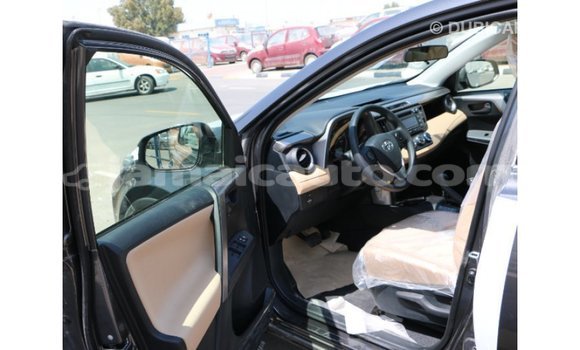 Acheter Import Utilitaire Toyota HiAce Autre à Import - Dubai, Clarendon Acheter Import Utilitaire Toyota HiAce Autre à Import - Dubai, Clarendon