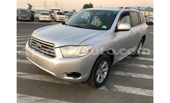 Acheter Import Voiture Toyota Highlander Autre à Import - Dubai, Clarendon Acheter Import Voiture Toyota Highlander Autre à Import - Dubai, Clarendon