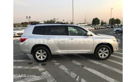 Acheter Import Voiture Toyota Highlander Autre à Import - Dubai, Clarendon Acheter Import Voiture Toyota Highlander Autre à Import - Dubai, Clarendon