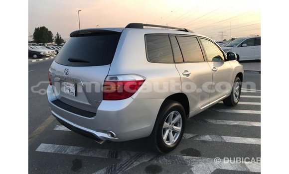 Acheter Import Voiture Toyota Highlander Autre à Import - Dubai, Clarendon Acheter Import Voiture Toyota Highlander Autre à Import - Dubai, Clarendon