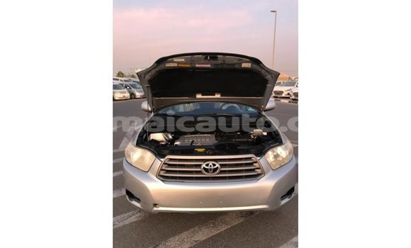 Acheter Import Voiture Toyota Highlander Autre à Import - Dubai, Clarendon Acheter Import Voiture Toyota Highlander Autre à Import - Dubai, Clarendon