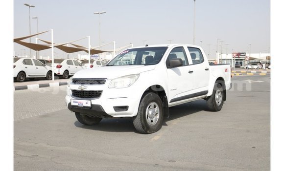 Buy Import Chevrolet Colorado White Car in Import - Dubai in Clarendon