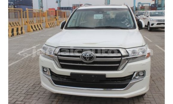 Buy Import Toyota Land Cruiser White Car in Import - Dubai in Clarendon Buy Import Toyota Land Cruiser White Car in Import - Dubai in Clarendon