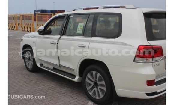 Buy Import Toyota Land Cruiser White Car in Import - Dubai in Clarendon Buy Import Toyota Land Cruiser White Car in Import - Dubai in Clarendon