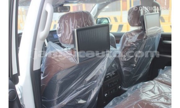 Buy Import Toyota Land Cruiser White Car in Import - Dubai in Clarendon Buy Import Toyota Land Cruiser White Car in Import - Dubai in Clarendon
