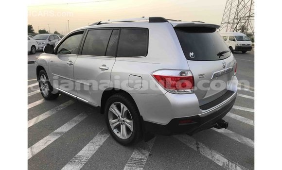 Acheter Import Voiture Toyota Highlander Autre à Import - Dubai, Clarendon Acheter Import Voiture Toyota Highlander Autre à Import - Dubai, Clarendon