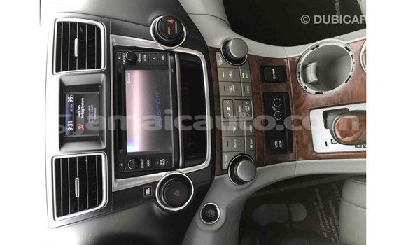 Acheter Import Voiture Toyota Highlander Autre à Import - Dubai, Clarendon Acheter Import Voiture Toyota Highlander Autre à Import - Dubai, Clarendon