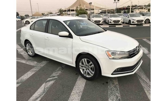 Buy Import Volkswagen Jetta White Car in Import - Dubai in Clarendon