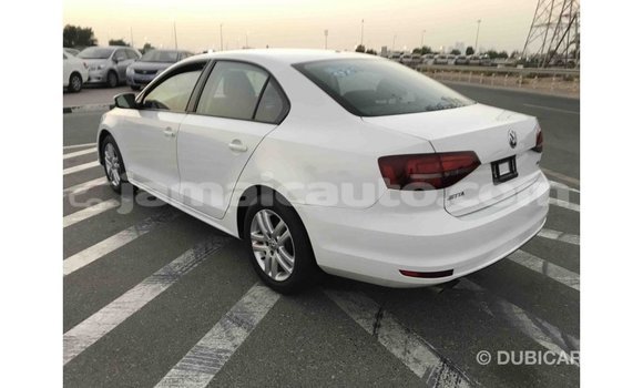 Acheter Import Voiture Volkswagen Jetta Blanc à Import - Dubai, Clarendon Acheter Import Voiture Volkswagen Jetta Blanc à Import - Dubai, Clarendon