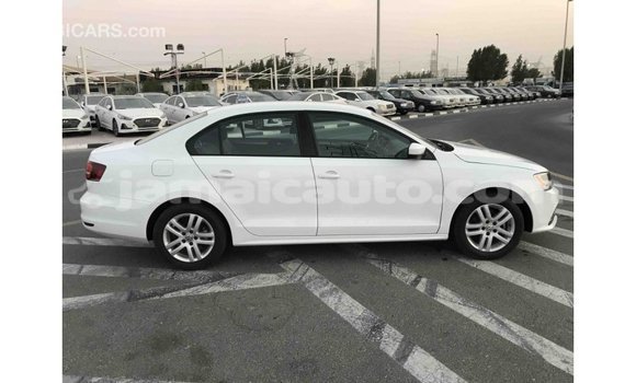 Acheter Import Voiture Volkswagen Jetta Blanc à Import - Dubai, Clarendon Acheter Import Voiture Volkswagen Jetta Blanc à Import - Dubai, Clarendon