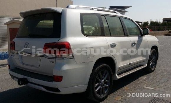 Buy Import Toyota Land Cruiser White Car in Import - Dubai in Clarendon Buy Import Toyota Land Cruiser White Car in Import - Dubai in Clarendon