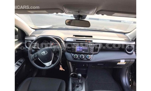 Acheter Import Utilitaire Toyota HiAce Autre à Import - Dubai, Clarendon Acheter Import Utilitaire Toyota HiAce Autre à Import - Dubai, Clarendon